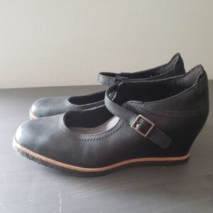 Earth Black  Wedge Shoes Womens Size 9